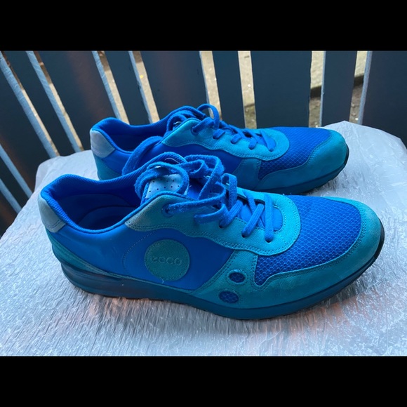 ecco blue shoes